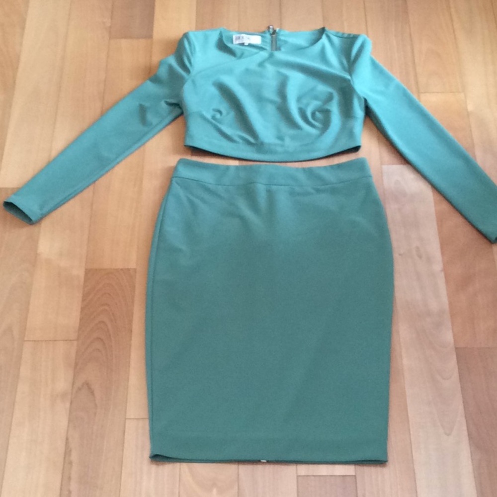 NWOT Cute House of CB Crop Top & Skirt Set